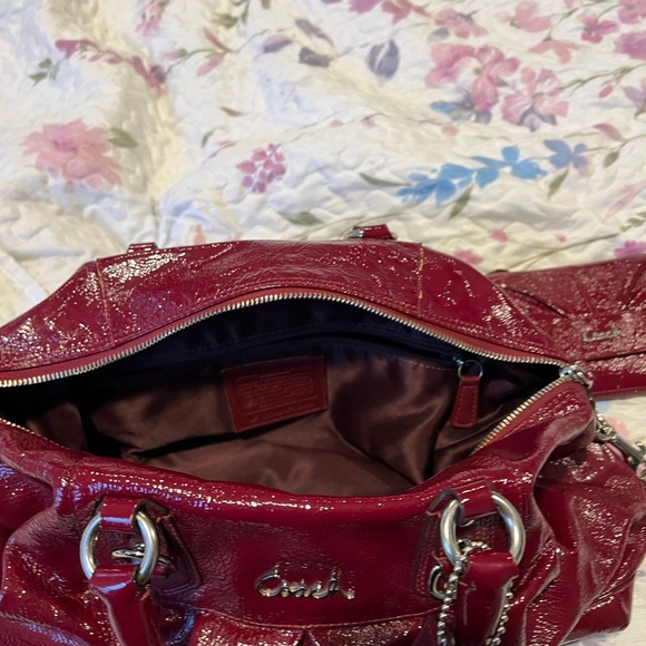 Red shiny leather coach purse and wallet - Picture 5 of 10